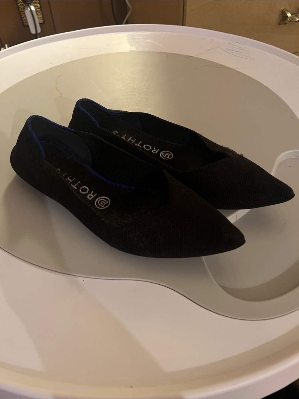 Rothy's Women's Pointed-Toe Knit Flats in Black size 8,5